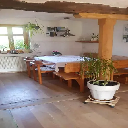 Aeltestes Haus In Quentel - 1 Mit Kleinem Garten Hessisch Lichtenau