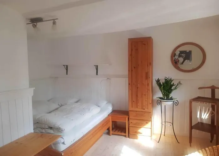 Aeltestes Haus In Quentel - 1 Mit Kleinem Garten